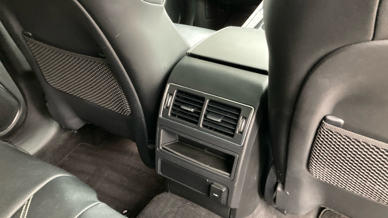 Jaguar F-Pace 2.0 P400e R-Dynamic SE 5dr Auto AWD Estate